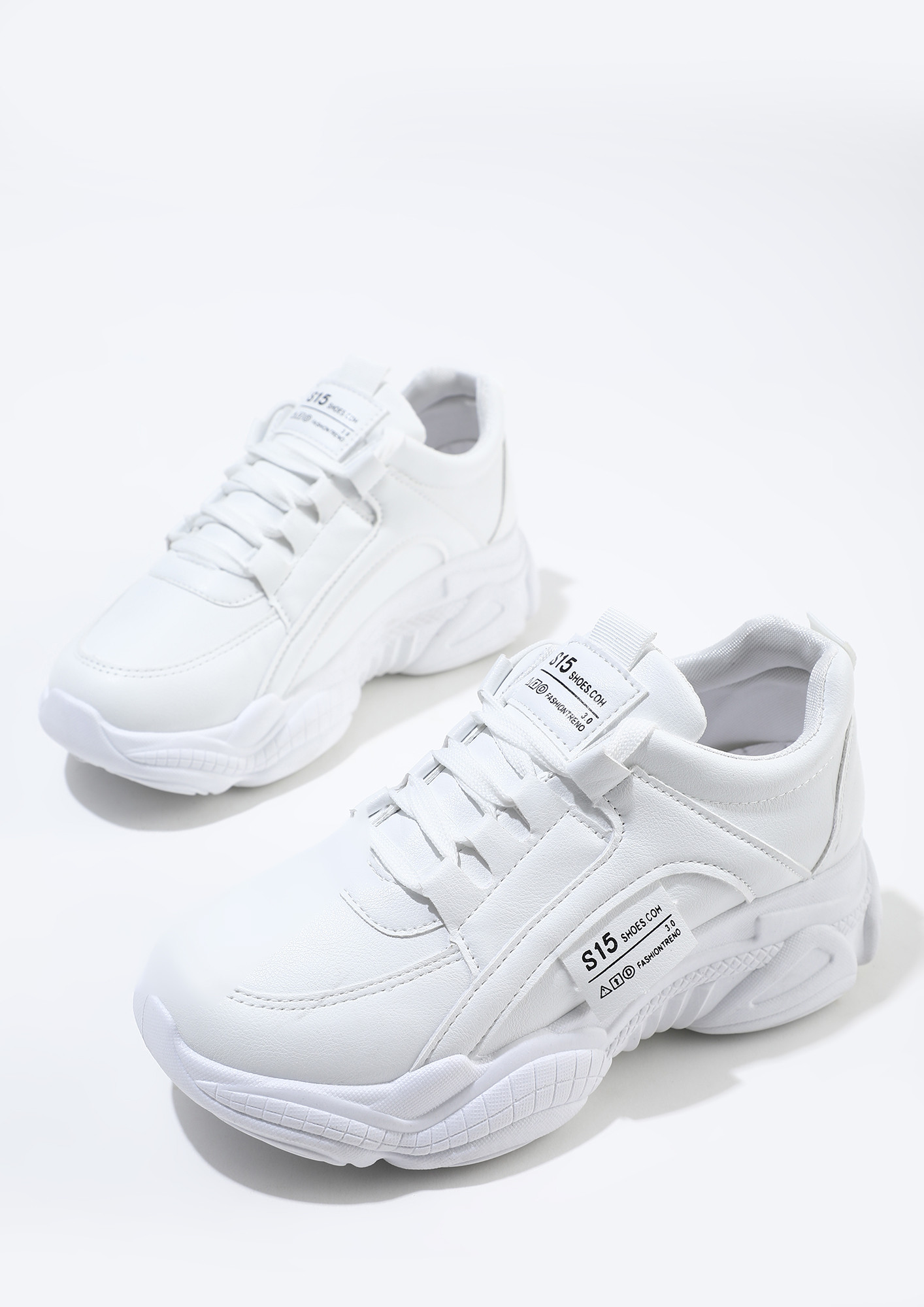 NEW WALK IN CLASSIC WHITE TRAINERS
