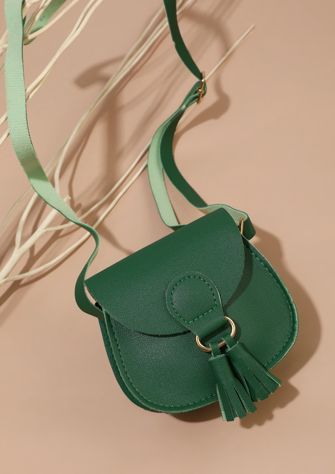 SHORT AND SWEET DELIGHT GREEN SLING BAG