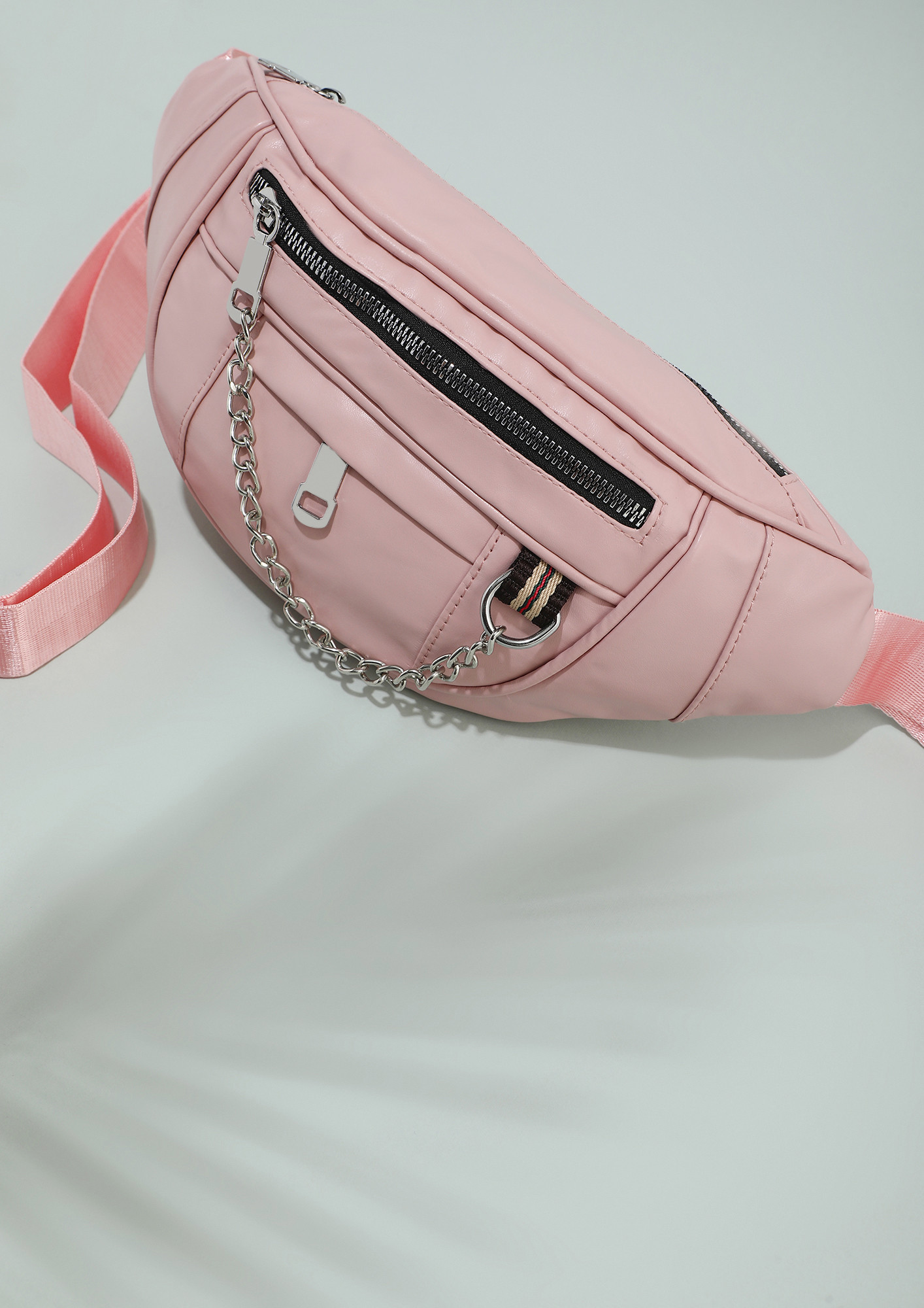 CLOSE TO PASTELS PINK FANNY PACK