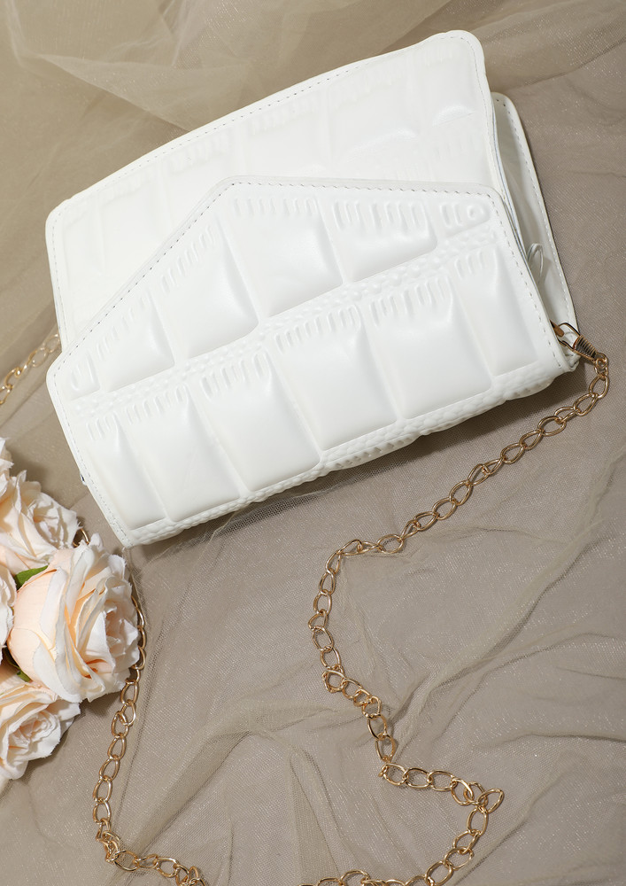 CHIC ONE FROM MY COLLECTION WHITE SLING BAG