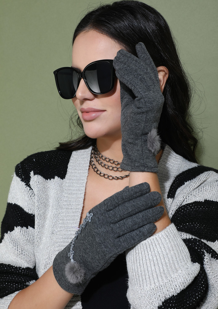 CARRY THE WARMTH GREY GLOVES