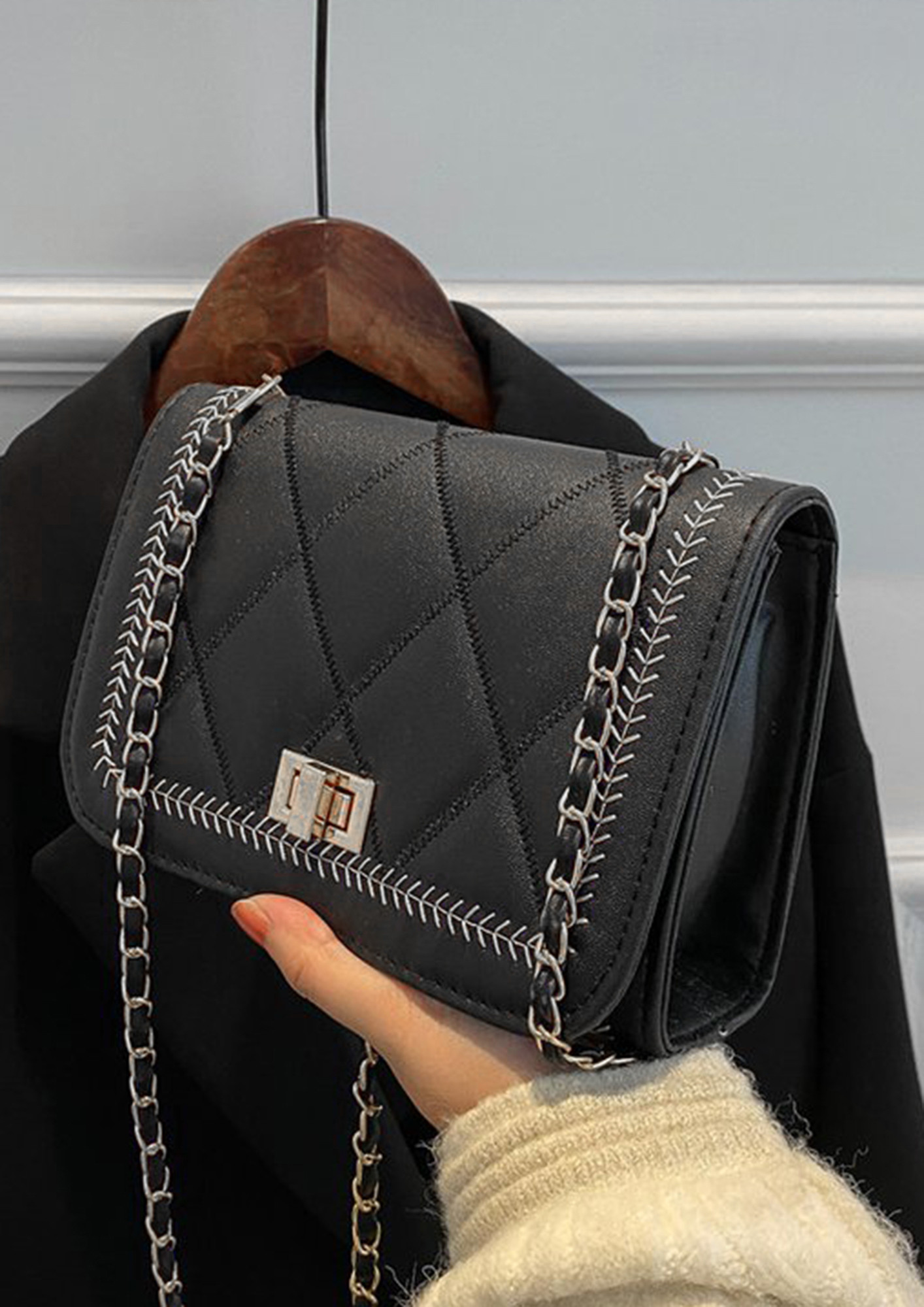 Buy Lavie Moritz Women Black Textured Structured Sling Bag - Handbags for  Women 10186305 | Myntra