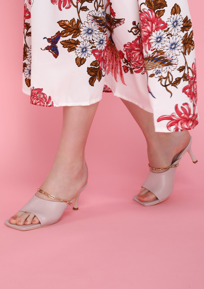 YOUR EVERYDAY ESSENTIALS PINK MULES
