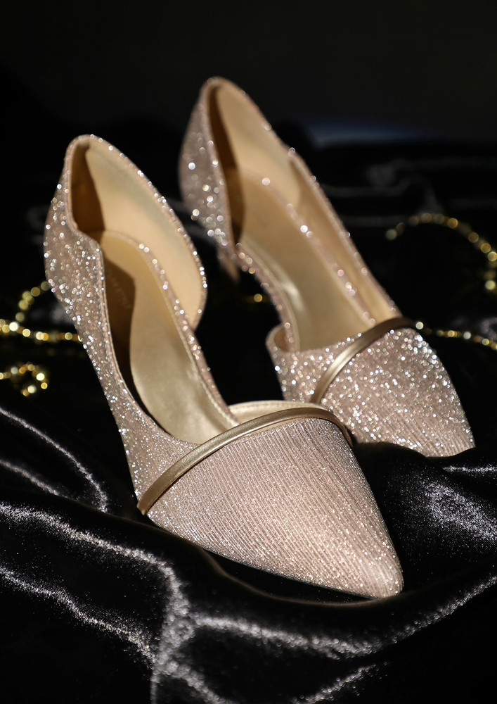Strike Out Gold Pumps