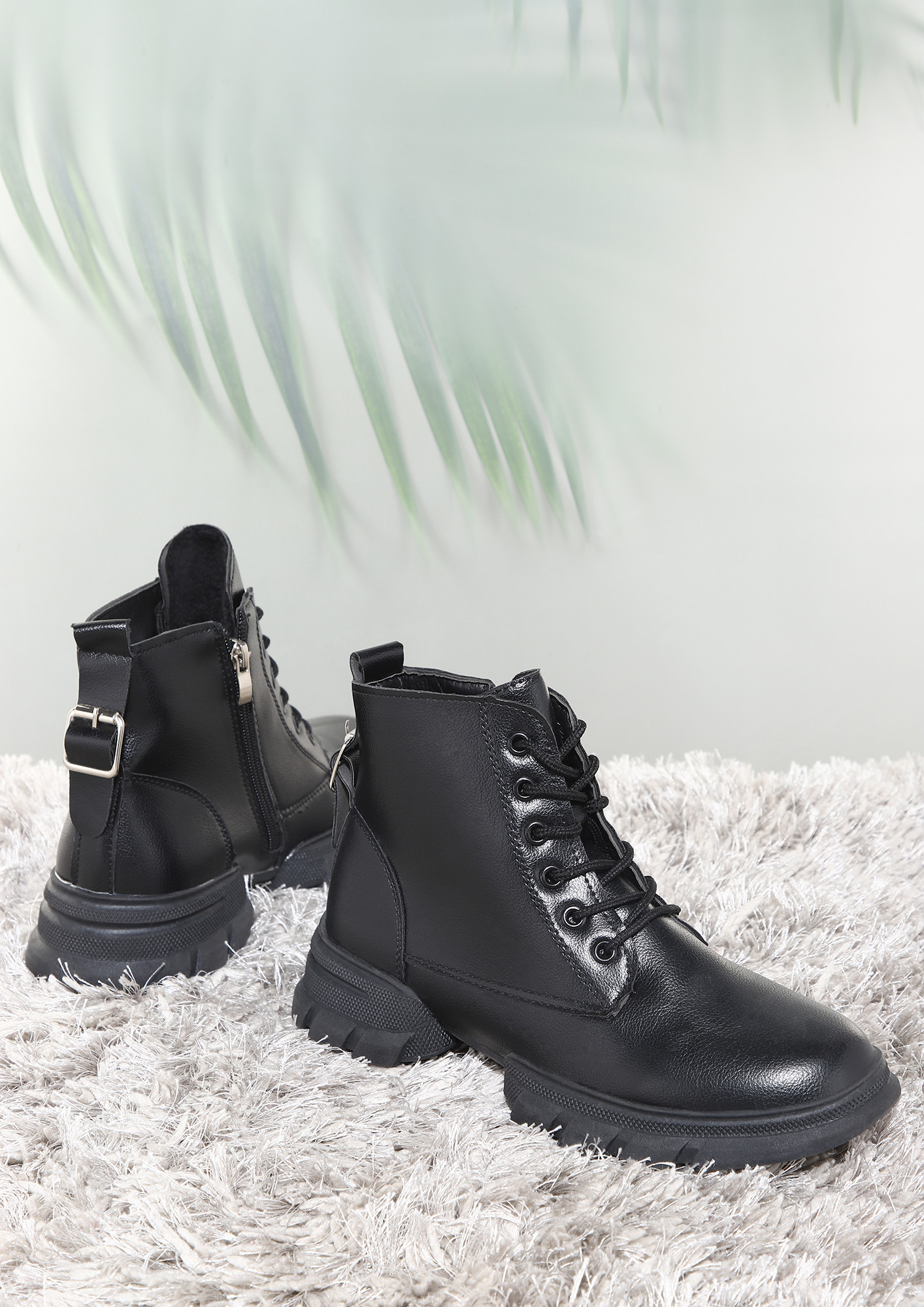 BLACK CHUNKY PATTERN ANKLE COMBAT BOOTS