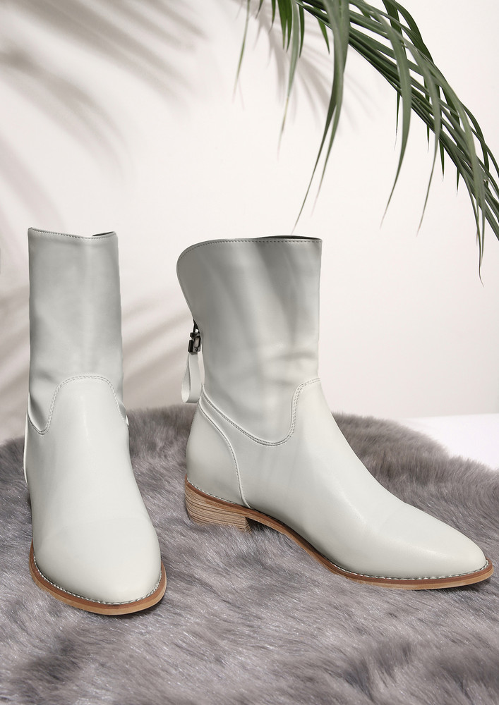 IN WHITE PU ANKLE LENGTH LOW HEEL BOOTS