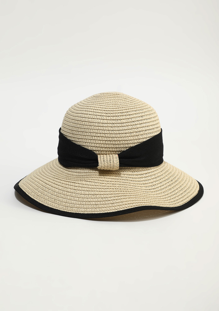 BEIGE-BLACK STRAW BUCKET HAT