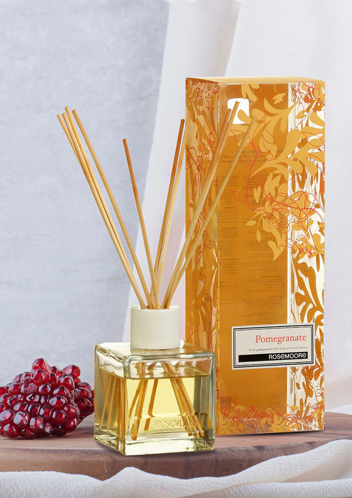Rosemoore Reed Diffuser Set /Aroma Reed Diffuser /Reed Diffuser Home Fragrance /Scented Reed Diffuser for Offices, Home, Hotel, Bathroom & Living Room Room 200ml with 10 Reed Sticks - Pomegranate