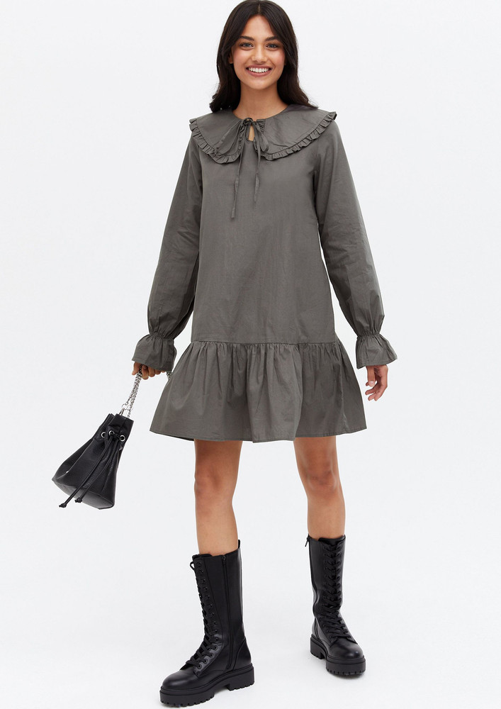 Grey Says It's A Frilled Collar Dress