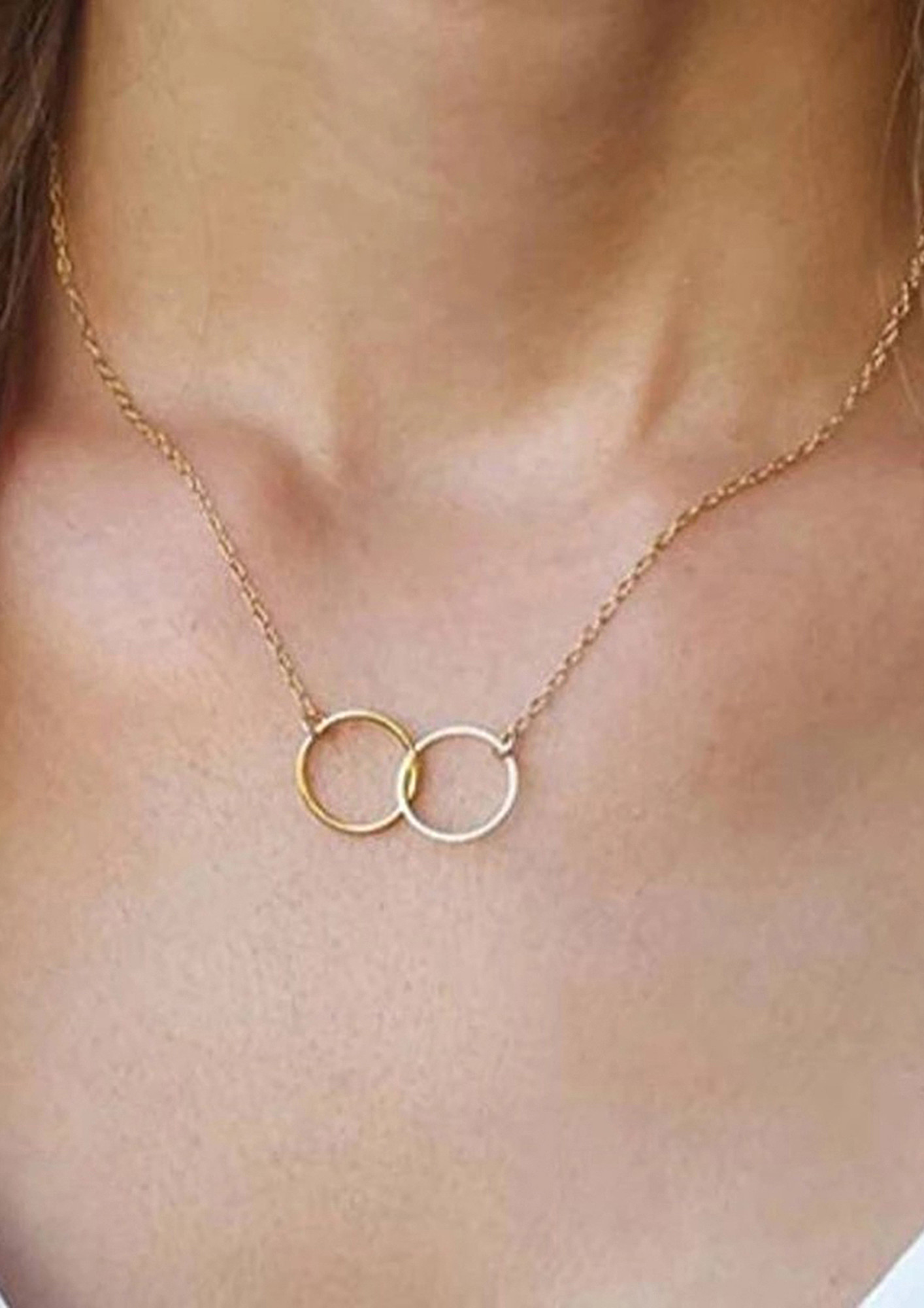 Interlocking Circle Necklace – BeWishedGifts