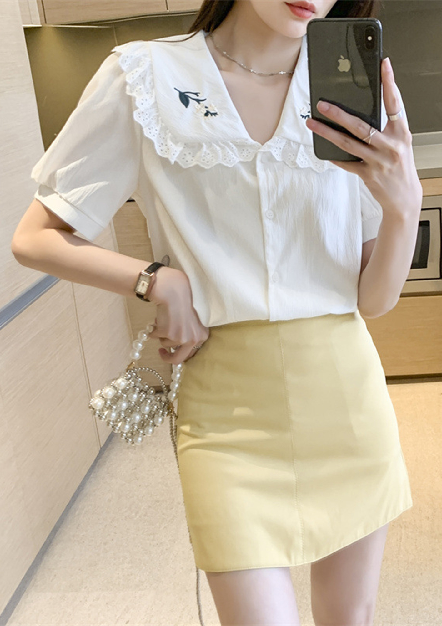 LACEY FLOWERS WHITE SHIRT
