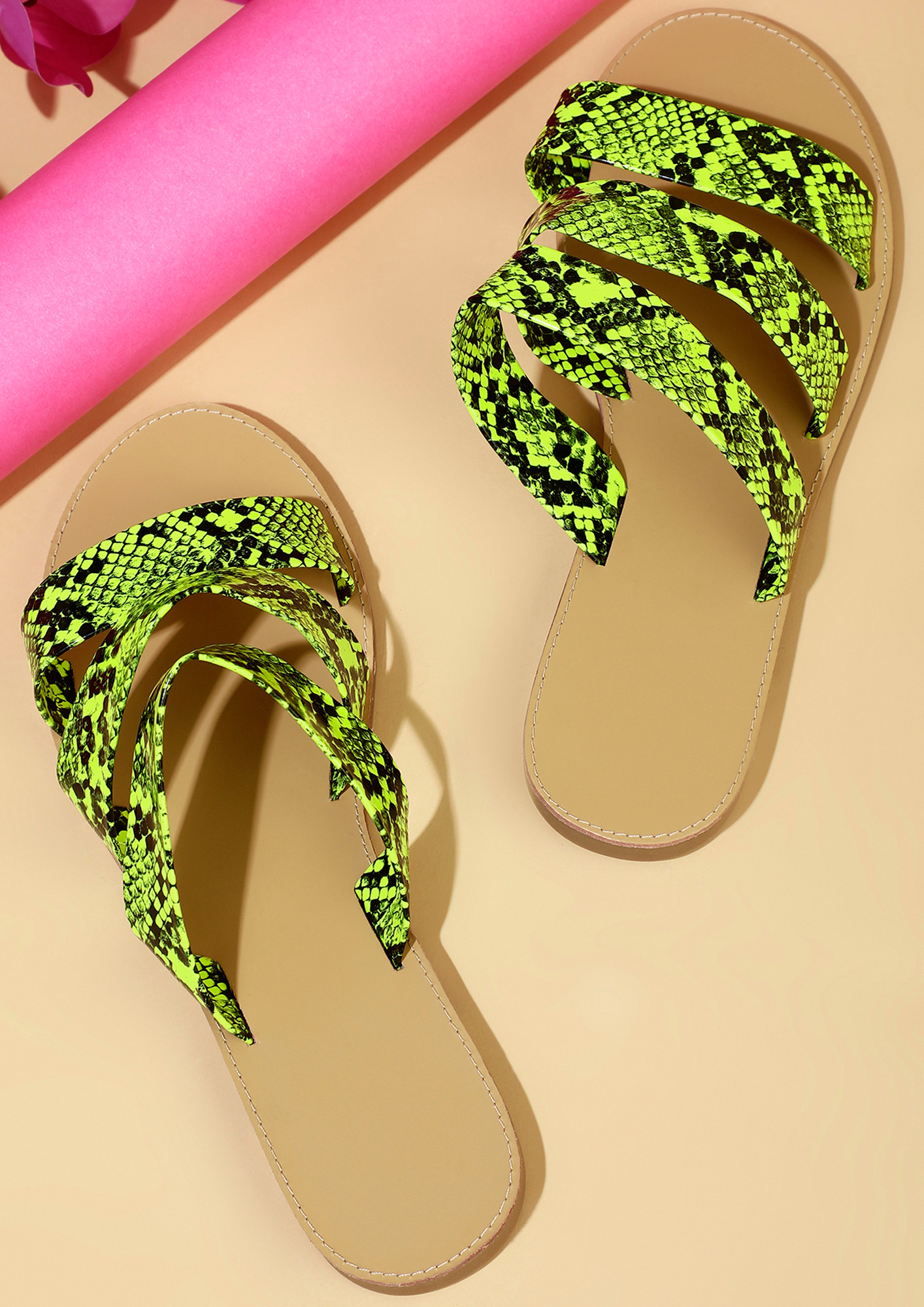 YOURS TRULY PRINTED GREEN FLATS 