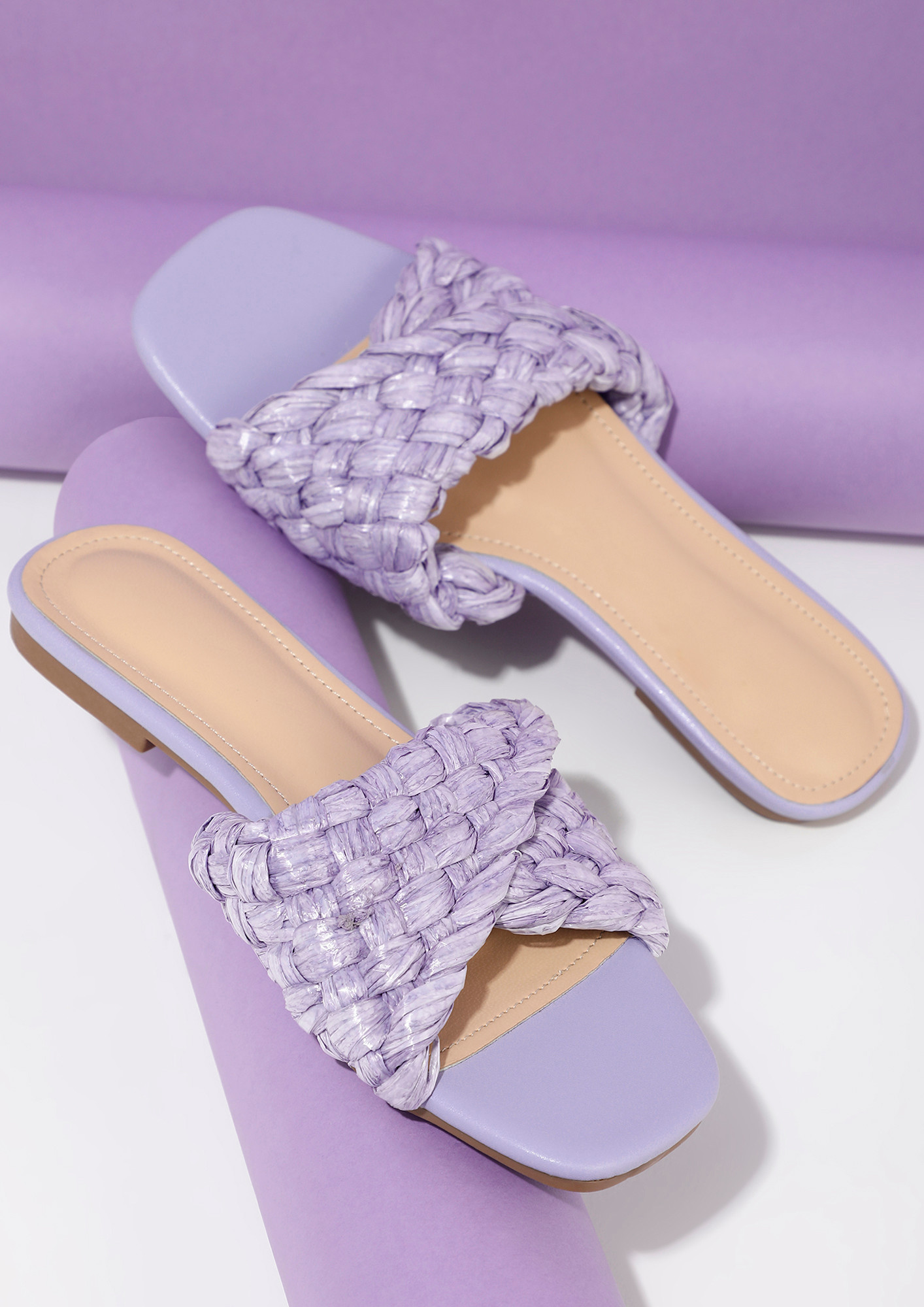 IT MATTERS WITH PASTEL PURPLE SHADE BRAIDED FLATS 