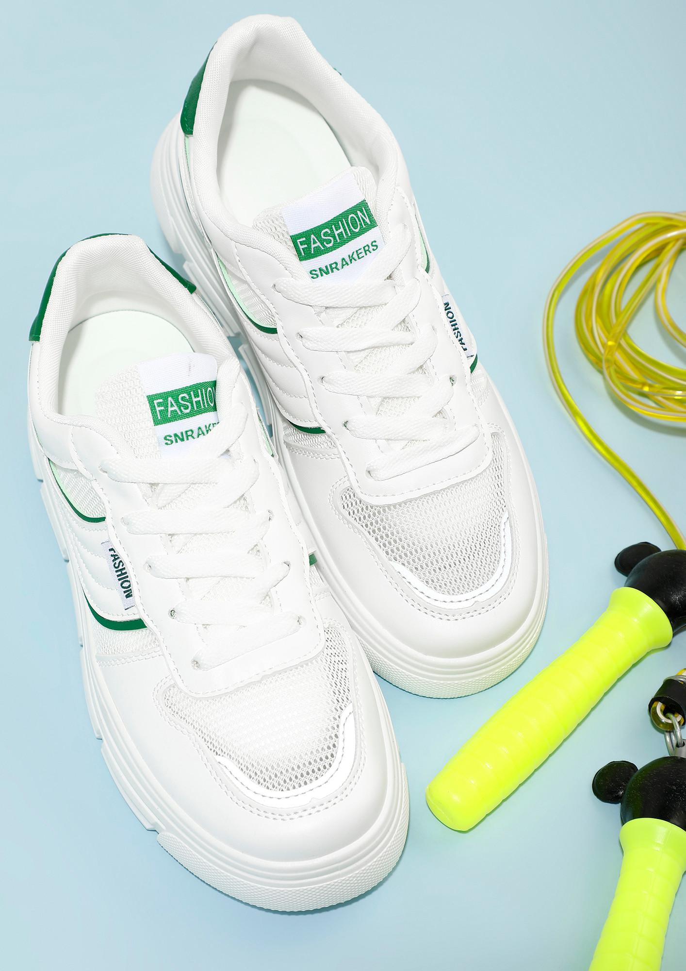GRADES UP WHITE-GREEN CASUAL LOW-HEEL TRAINERS 