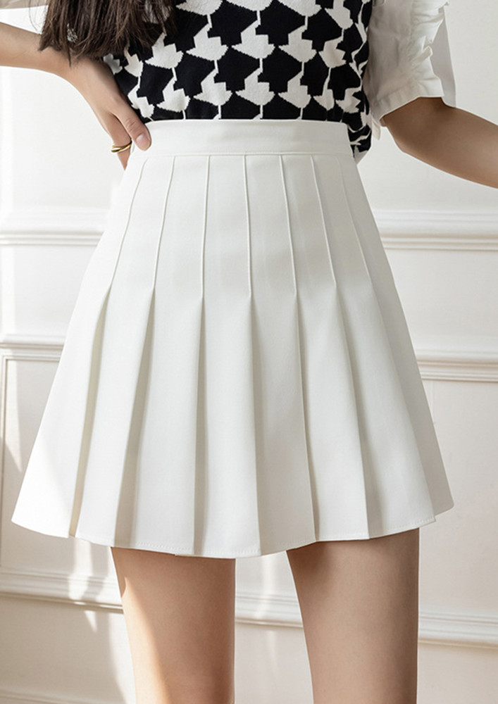 High On Fashion White Skirt