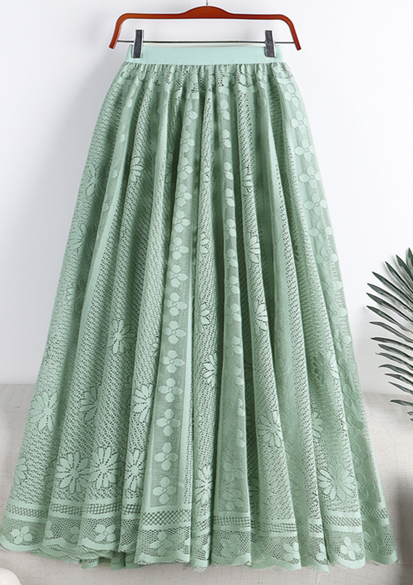 DITSY PRINTED GREEN LACE SKIRT