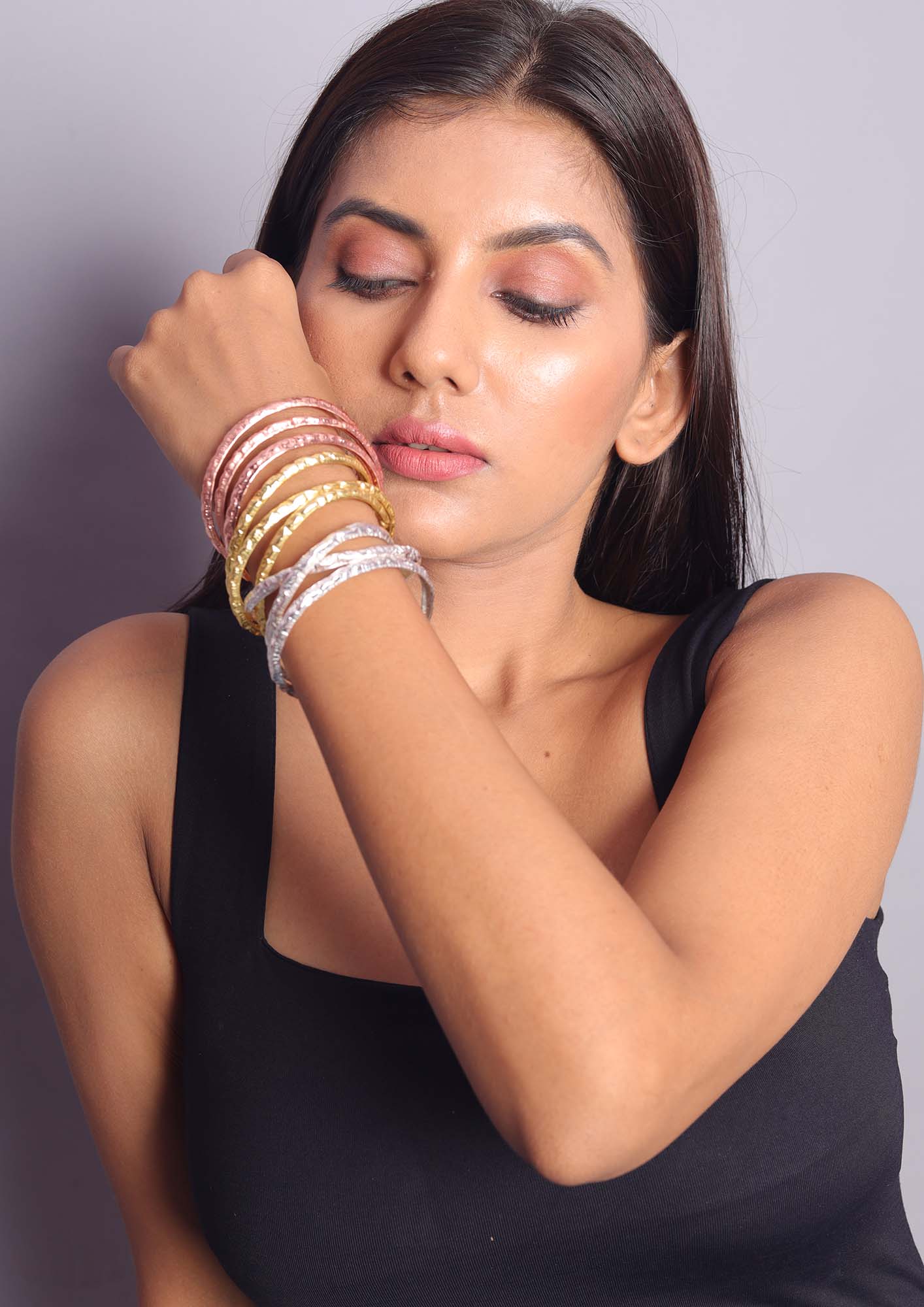 Buy ToniQ Pearl Fusion Wear Alloy Multi Stretch Bracelet - Set Of 4 Online  At Best Price @ Tata CLiQ