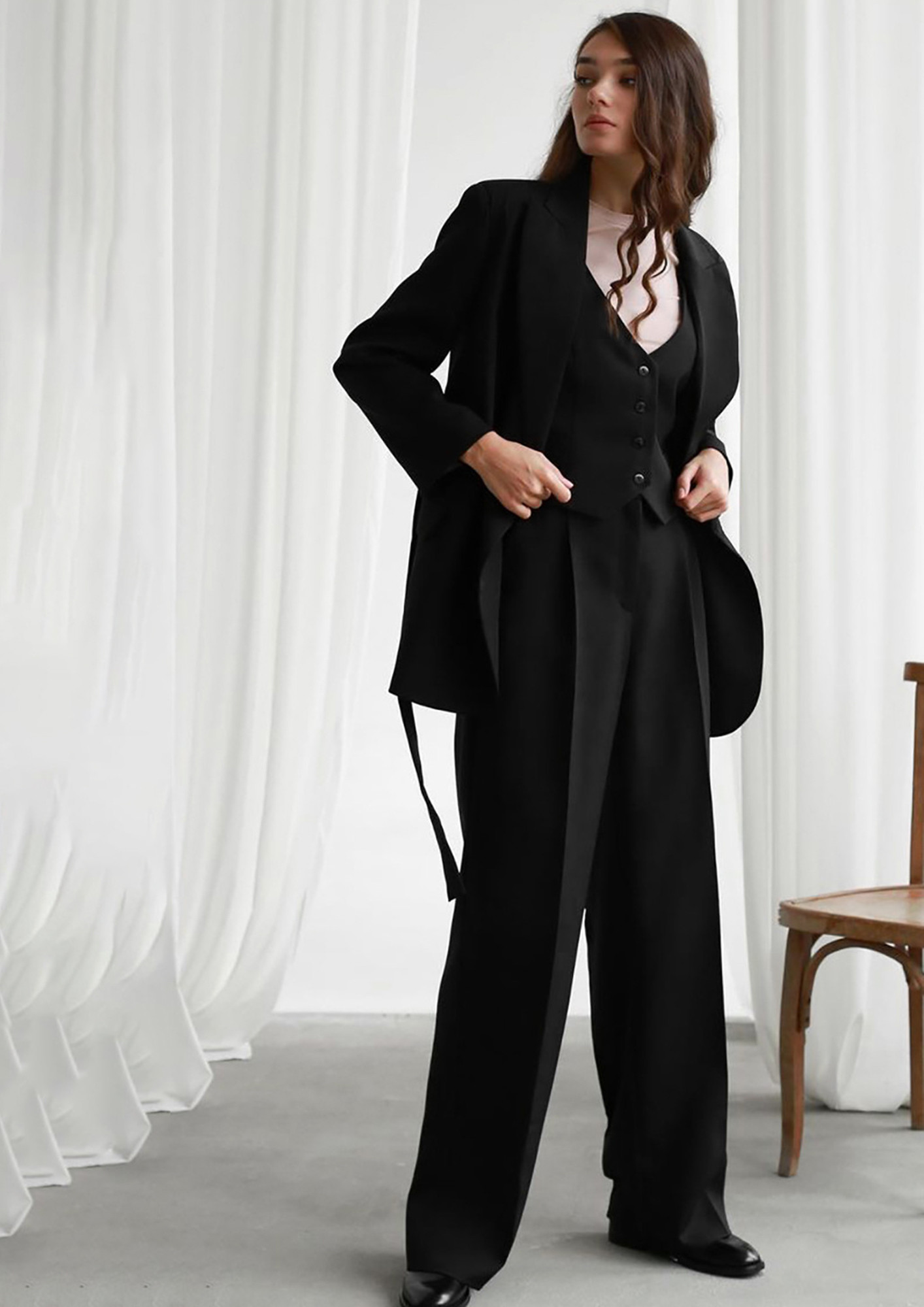 Buckle-detail tailored trousers - Beige - Ladies | H&M IN