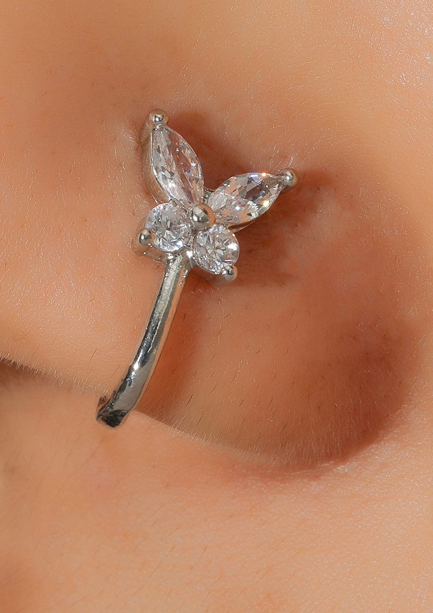 DREAMY BUTTERFLY SILVER FAUX NOSE PIN