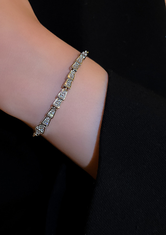 Minimalist Mood Silver Bracelet