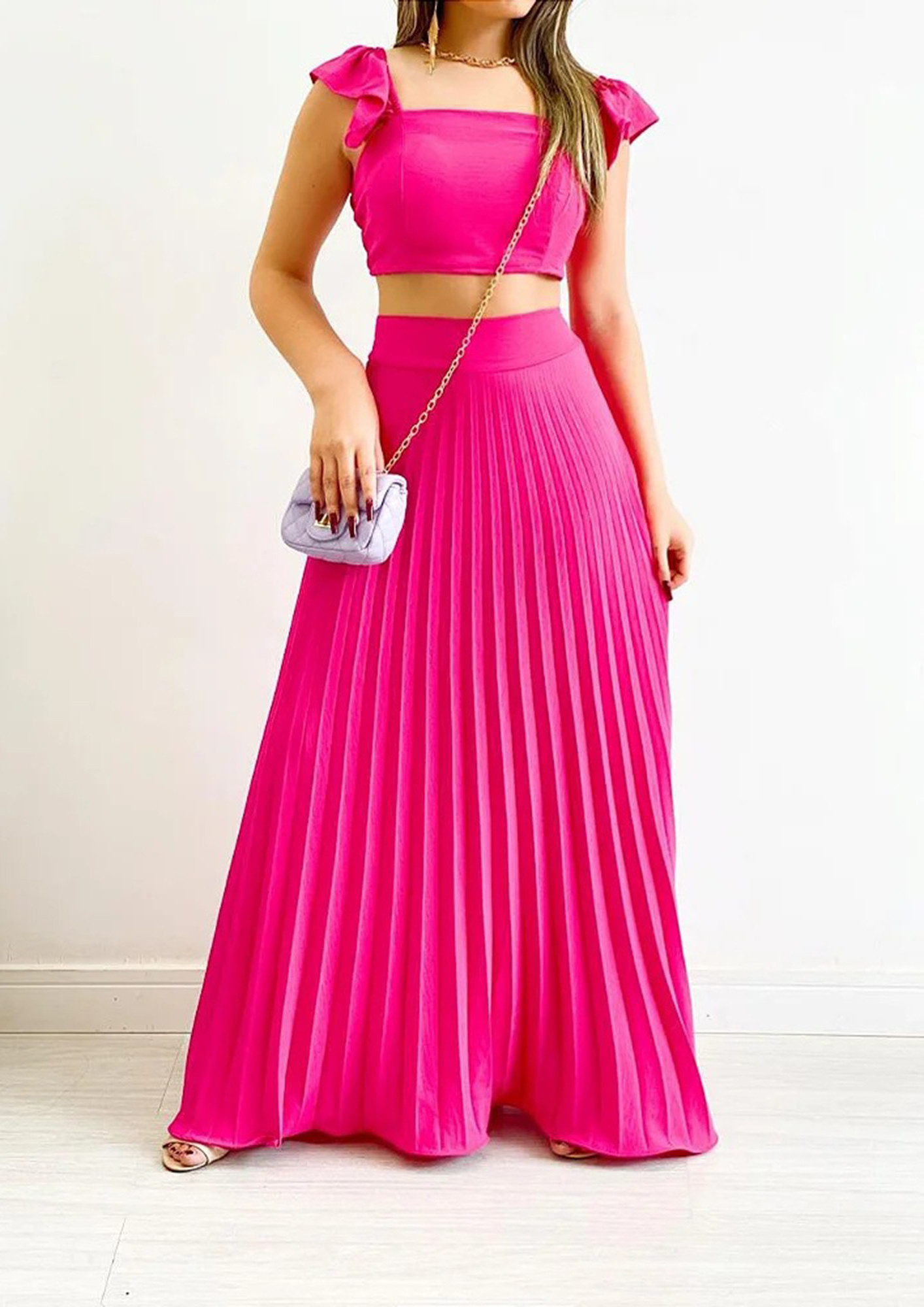 The Coolest Crop Tops and Long Skirts Outfit (2022) – topsfordays