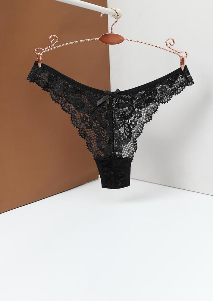 LOW-RISE BLACK LACY THONG BRIEF