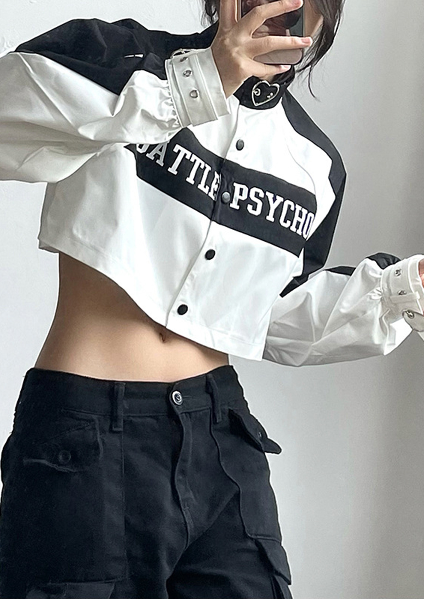 WHITE STAND COLLAR BUCKLE NECK CROPPED JACKET