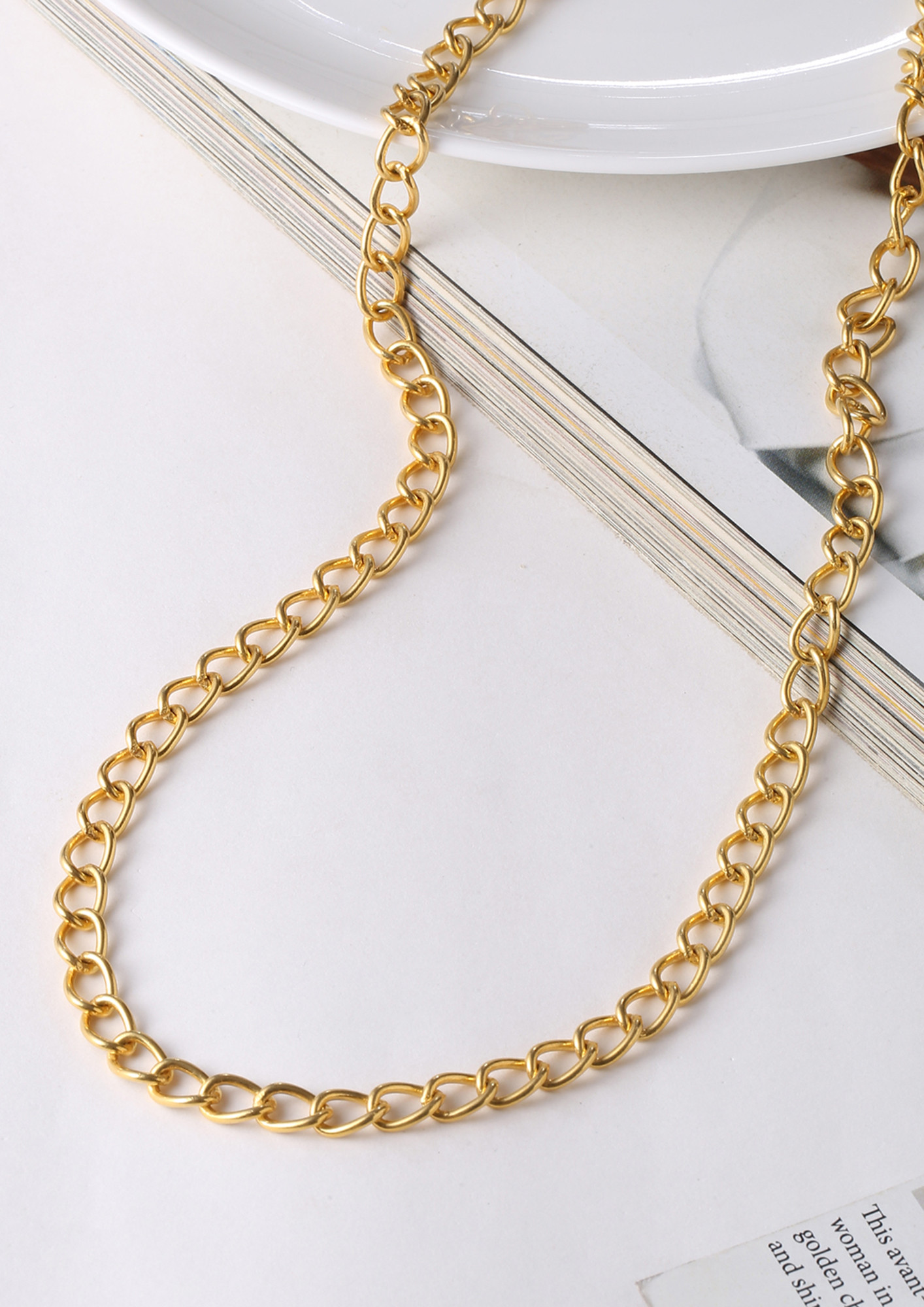Curb Chain Necklace | Gold plated | Pandora US-vachngandaiphat.com.vn