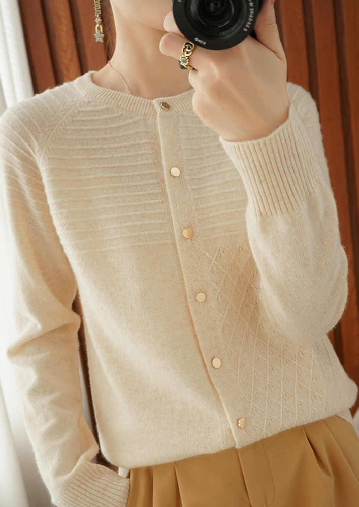 METALLIC BUTTON OFF-WHITE PATTERNED CARDIGAN