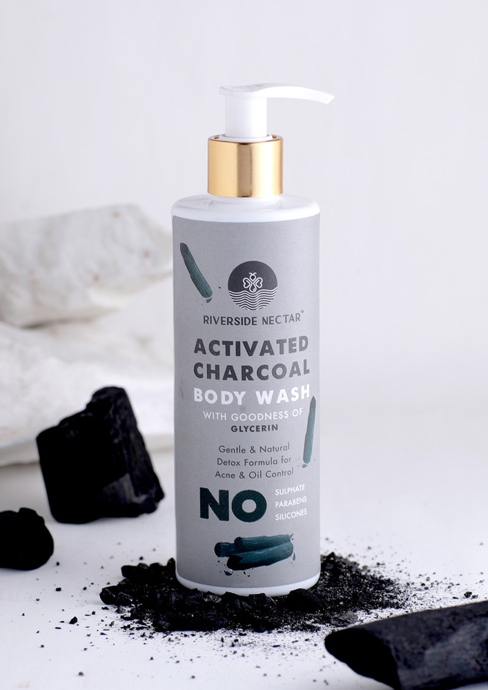 Activated Charcoal With Glycerin Body Wash For Anti-pollution Skin