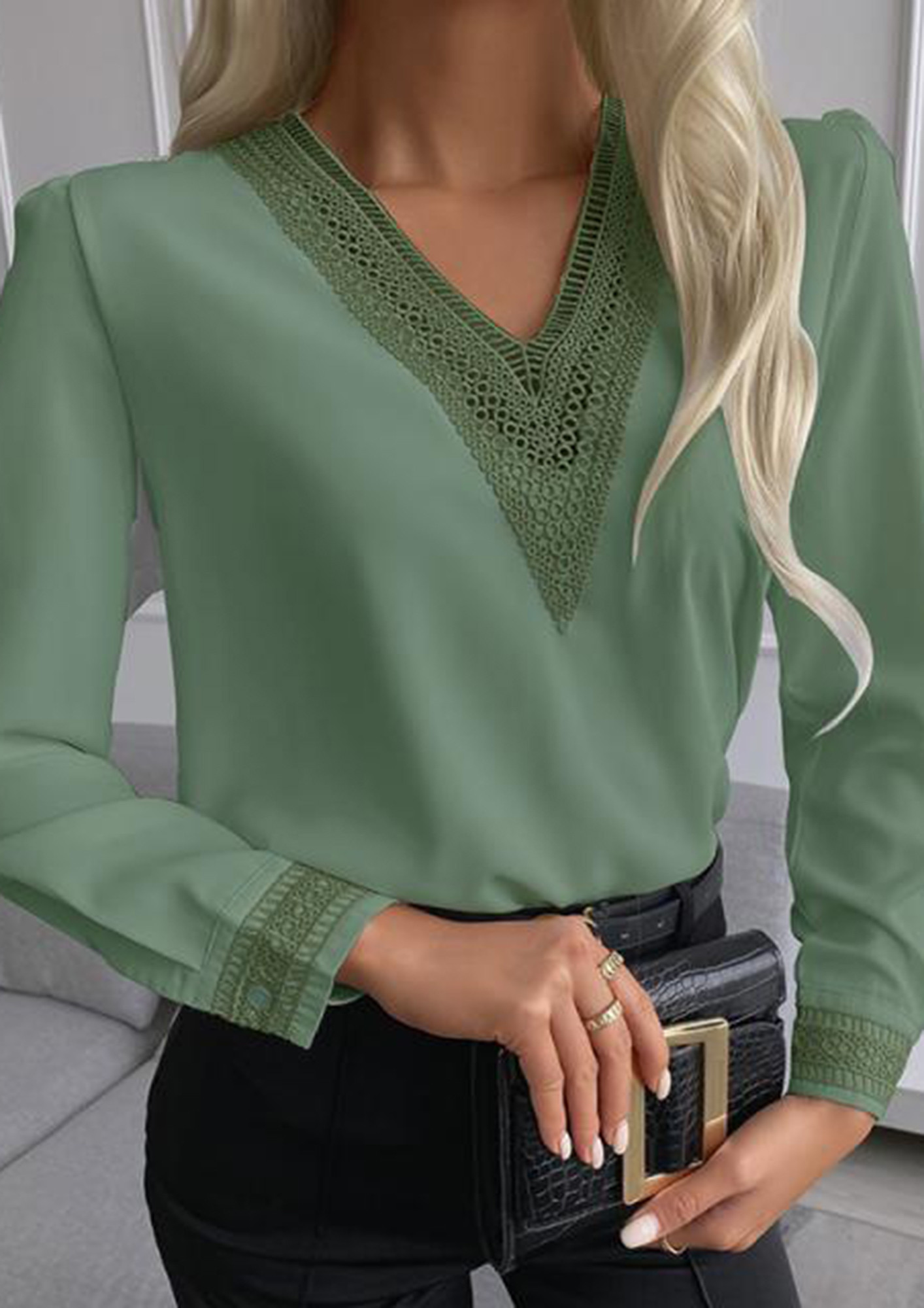 SOLID GREEN HOLLOW-OUT TRIM DETAIL BLOUSE