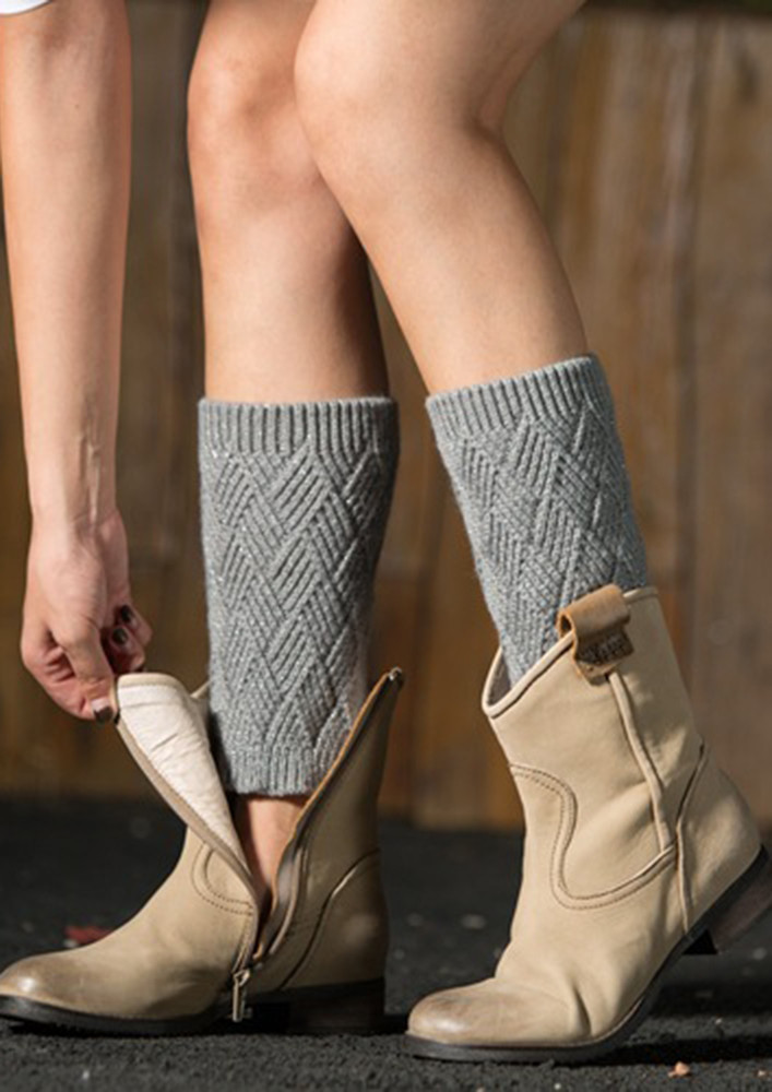Solid Grey Geometric-texture Short Boot Cuffs