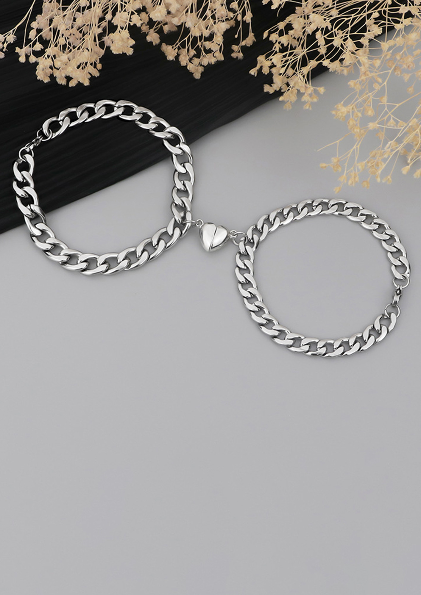 Elegant Heart Shaped Magnet Bracelet For Couples Stainless Steel Magne