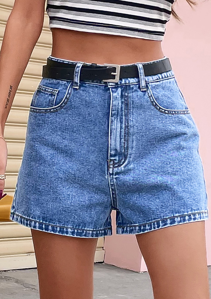 Quirky Appearance Blue Denim Shorts