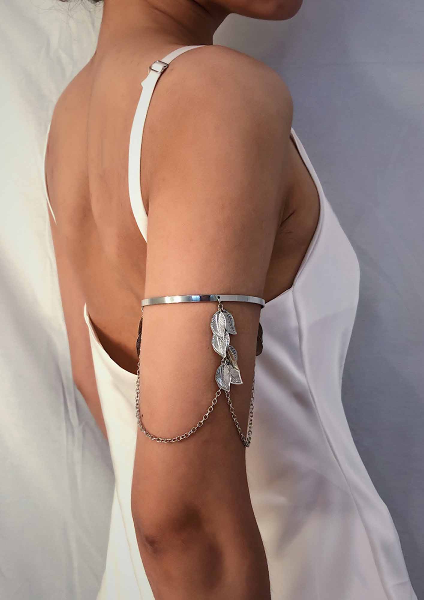 Women Upper Arm Band Armlet Multilayer Bangle Bracelet Jewelry Golden - Giá  Tiki khuyến mãi: 83,000đ - Mua ngay! - Tư vấn mua sắm & tiêu dùng trực  tuyến Bigomart