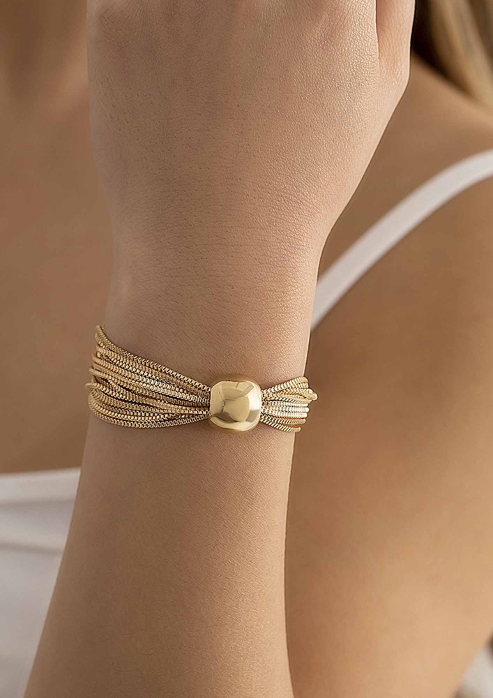 A Cute Angle Golden Bracelet