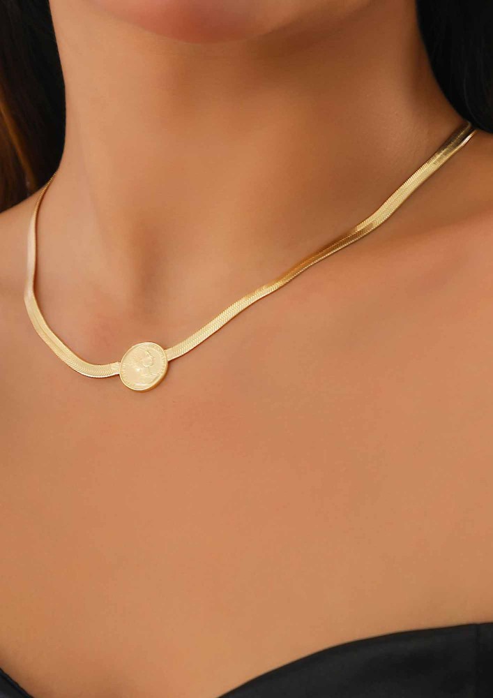 A Charm Jam Golden Necklace