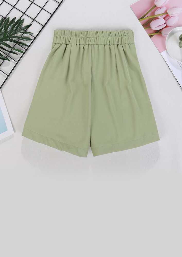 PLEATED WIDE-LEG GREEN CASUAL SHORTS
