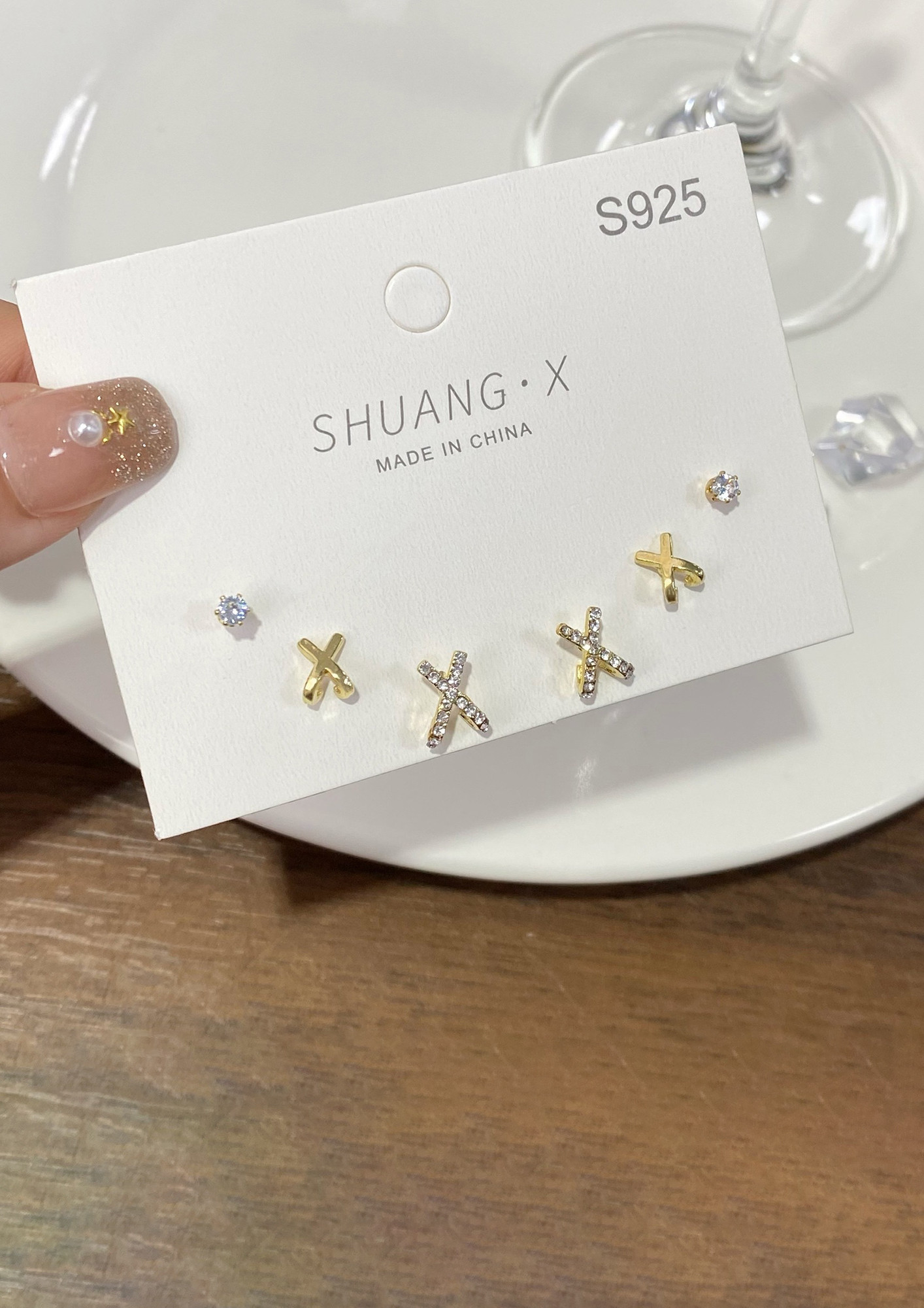 CROSSOVER STYLE STUD EARRING SET