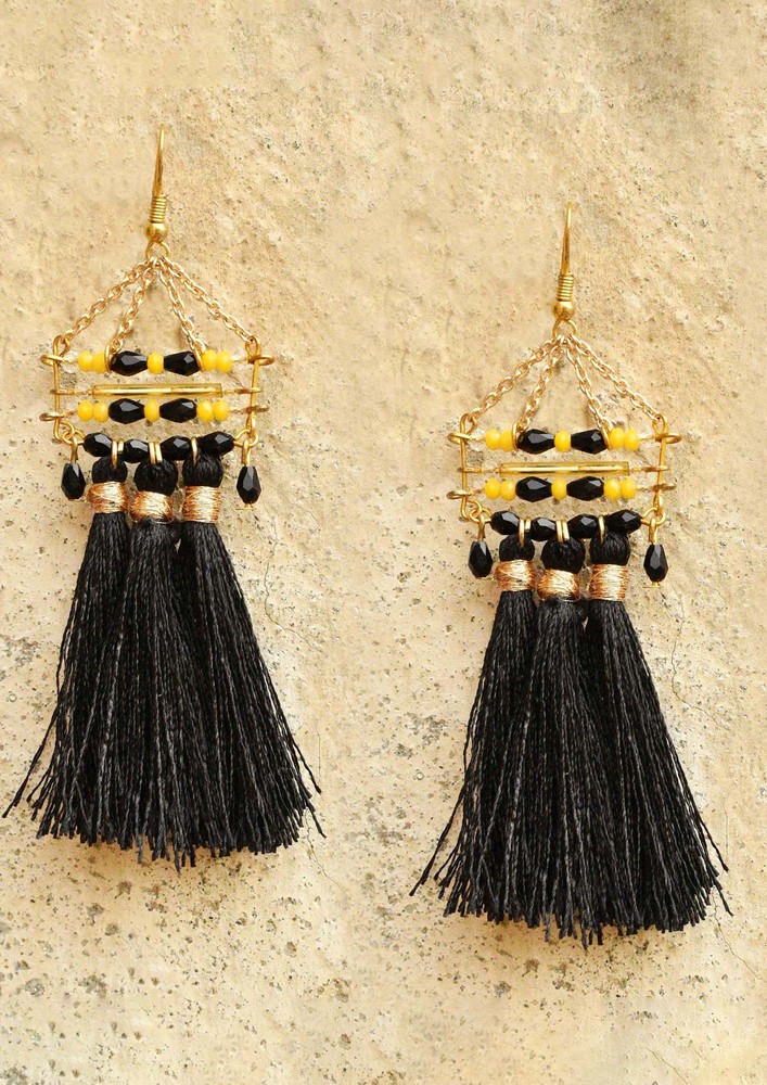 Misty Tassel Earrings (black)