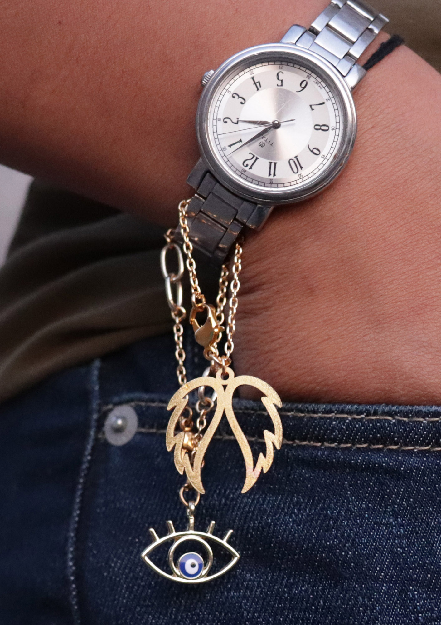 Buy Charmz 5-Piece Analog Wrist Watch and Strap Set Online for Girls |  Centrepoint KSA