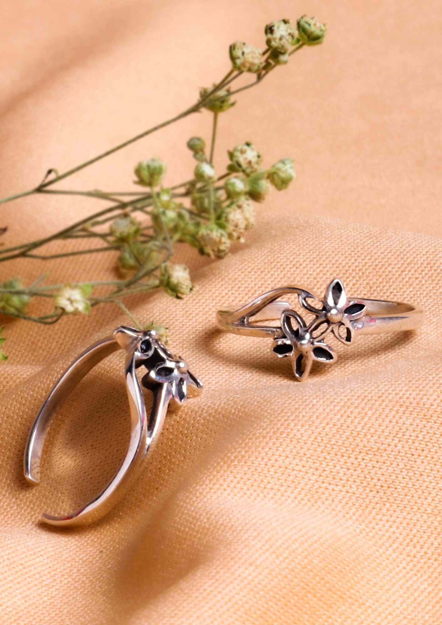 Oxidised Silver Blossom Toe Ring