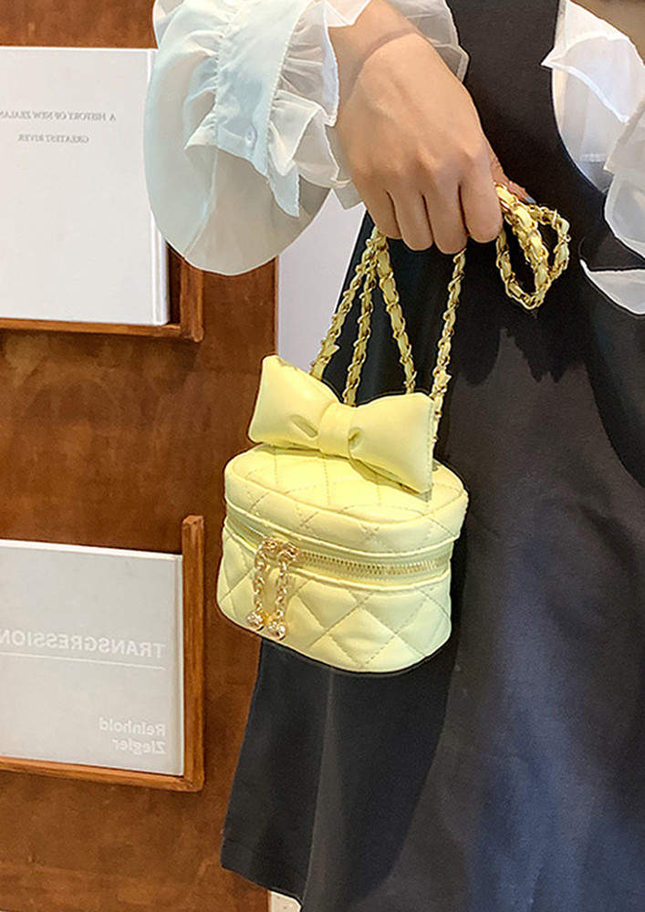 YELLOW BOW-KNOT DECOR QUILTED BUCKET BAG
