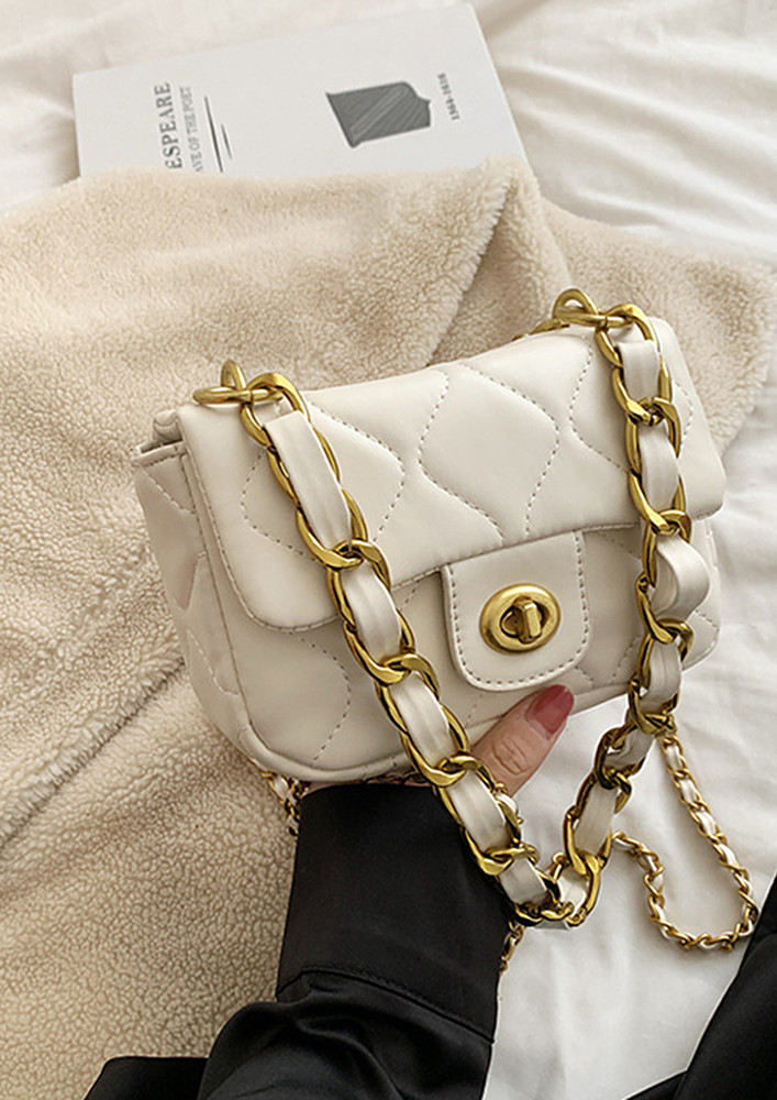 WHITE SMALL QUILTED CHAIN STRAPS SHOULDER BAG