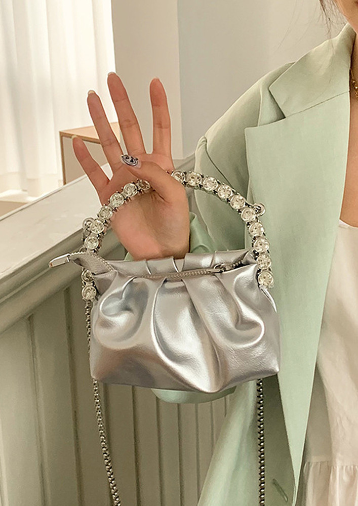 SILVER RUCHED GEOMETRIC SLING BAG