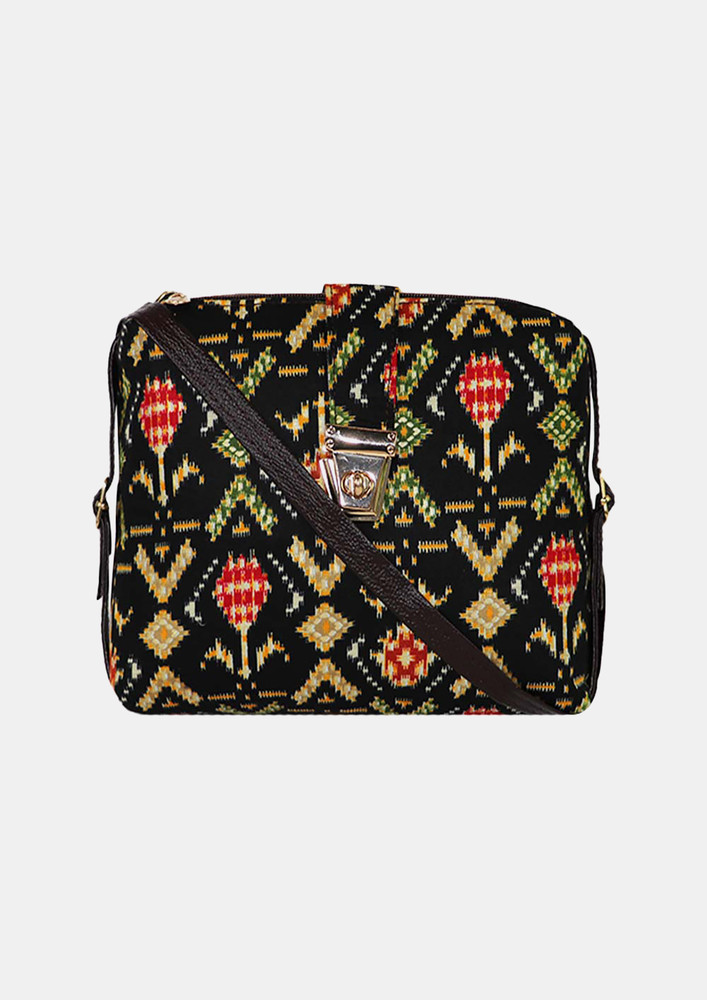 Women's And Girls' Leatherette Sling Bag In Chic Print