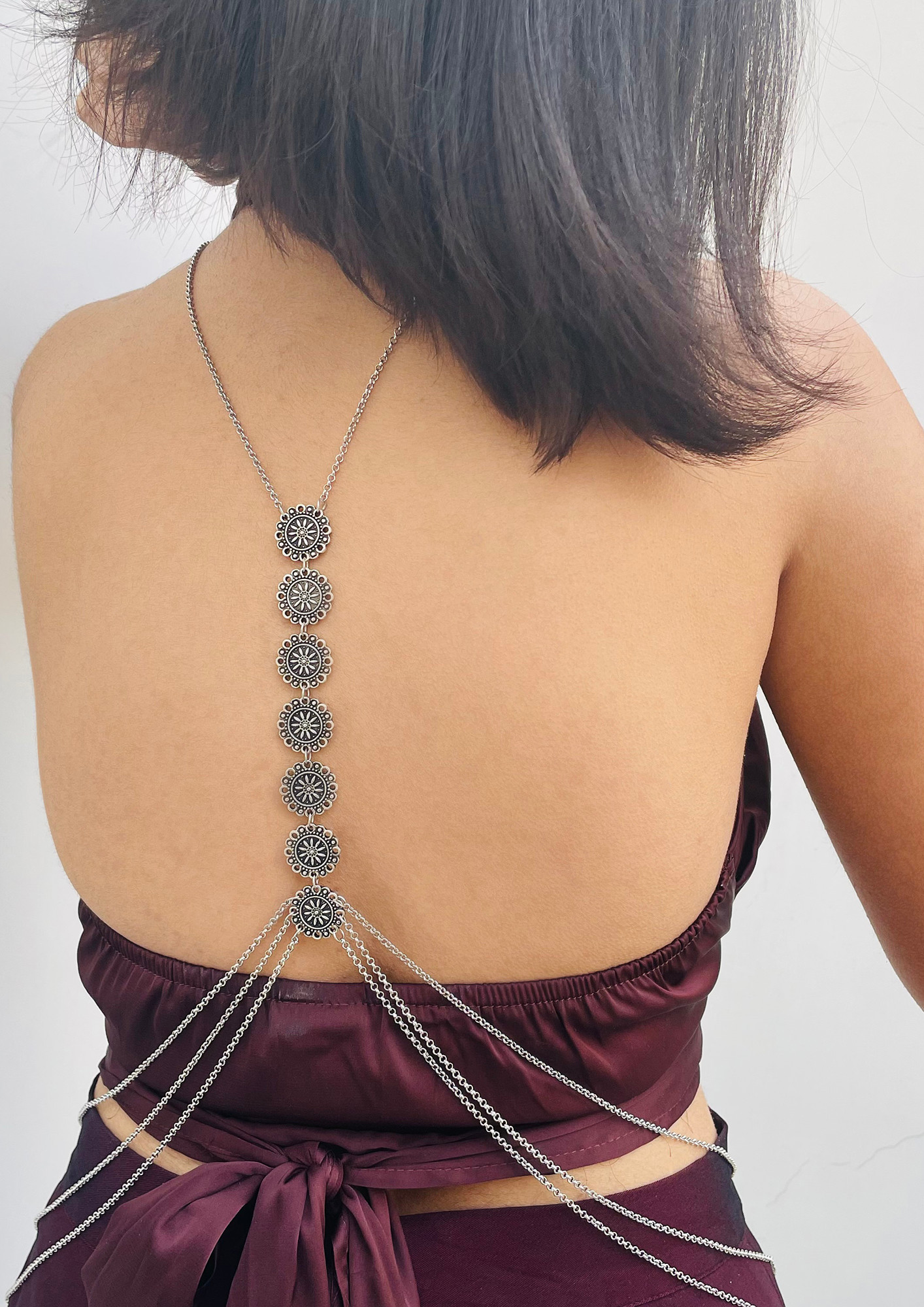 Amazon.com: Iaceble Boho Pearl Back Necklace Pearl Backdrop Necklace Gold  Back Drop Chain Summer Bridal Backless Chain Necklace Body Chain Jewelry  for Women and Girls : Clothing, Shoes & Jewelry