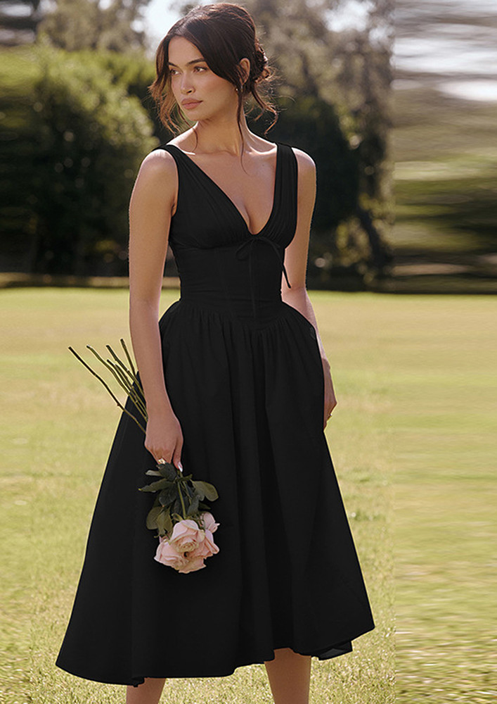 Black Boning-detail Midi Dress