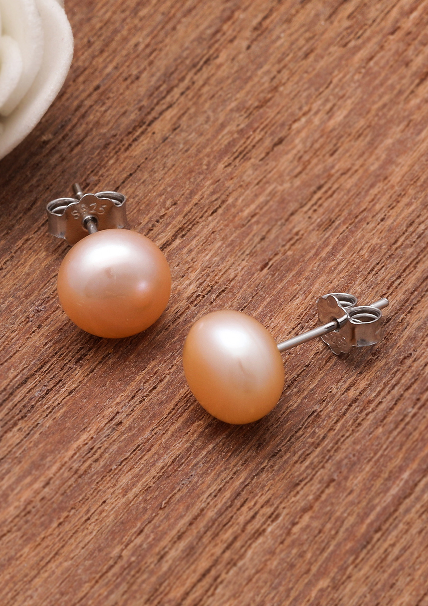 Buy Drop Of Baroque Pearl Earrings Online in India | Zariin