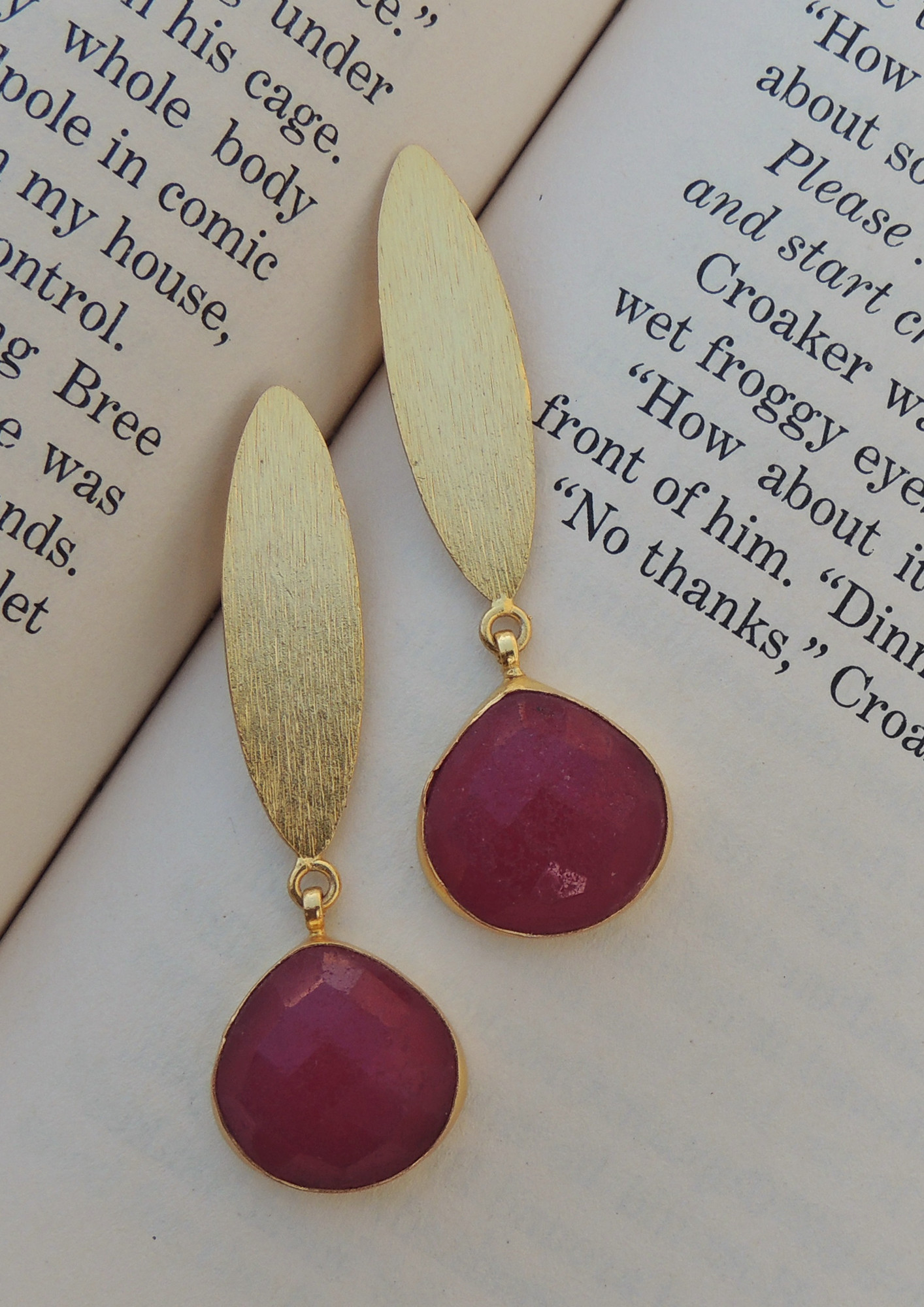 Shinned Gold-Plated Ruby Stone Earring